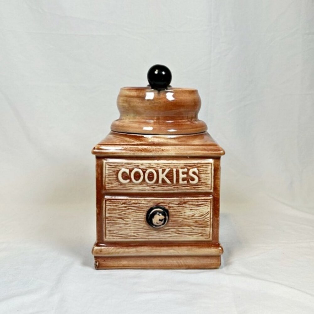 Vintage 60s McCoy Ceramic Old Fashion Coffee Mill Grinder Cookie Jar